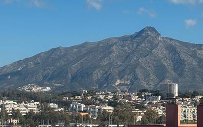 Außenansicht von Dachboden zum verkauf in Marbella mit Klimaanlage, Terrasse und Balkon