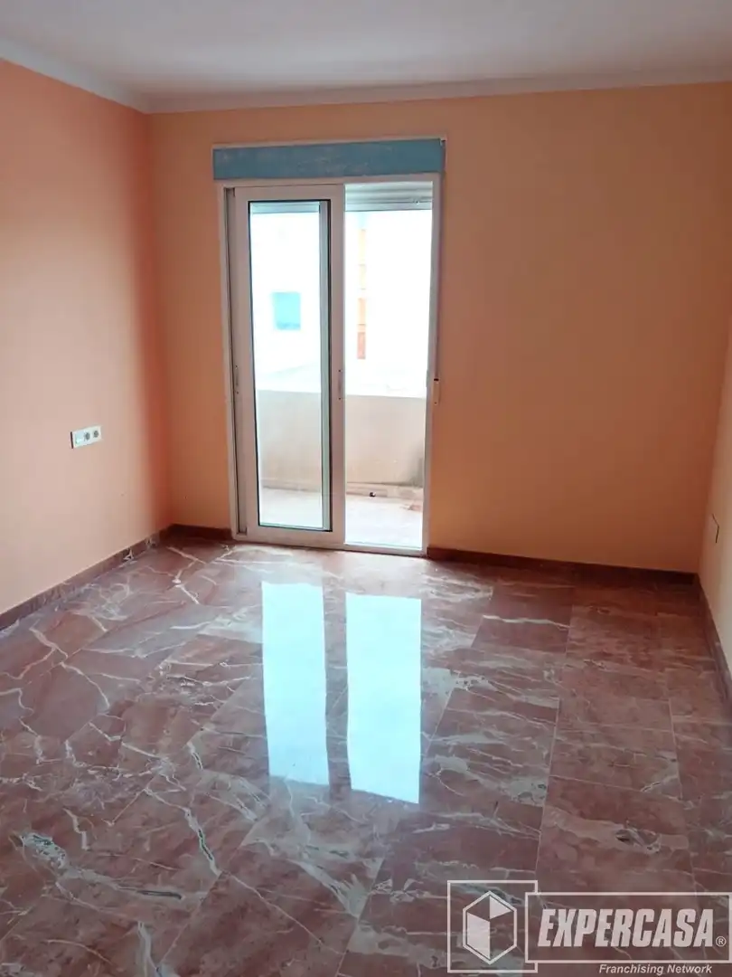 Schlafzimmer von Wohnung zum Verkauf in Tous mit Klimaanlage und Terrasse