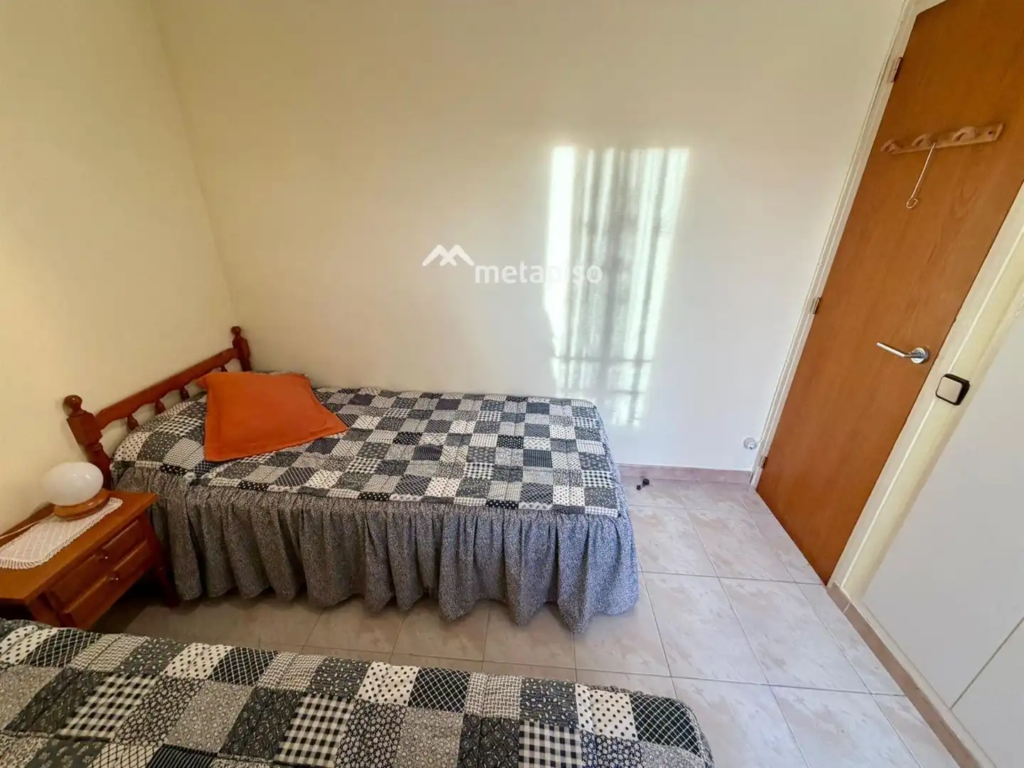 Schlafzimmer von Dachboden zum Verkauf in El Vendrell mit Klimaanlage, Heizung und Terrasse