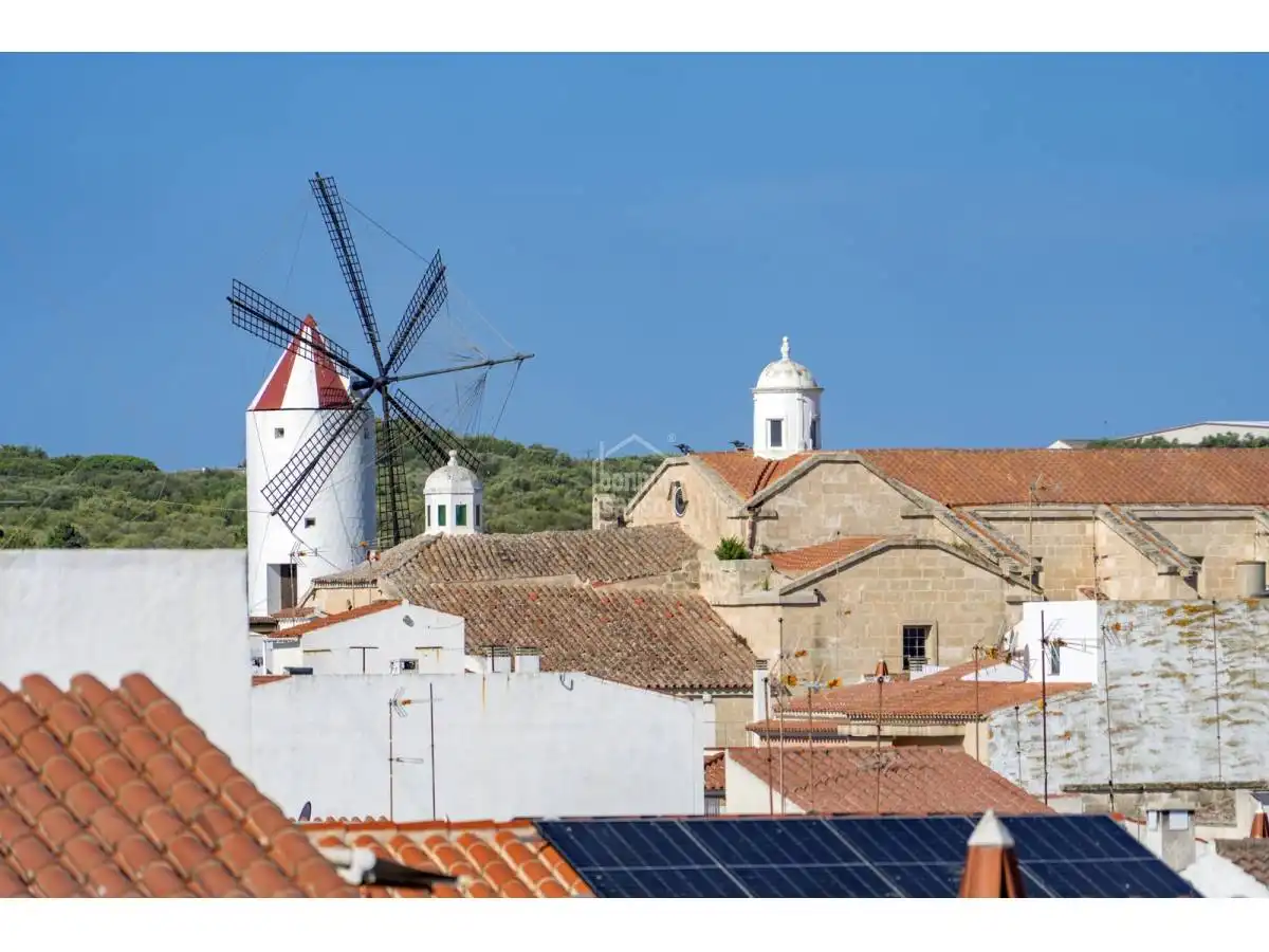 Vista exterior de Apartamento en venta en Es Castell con Terraza
