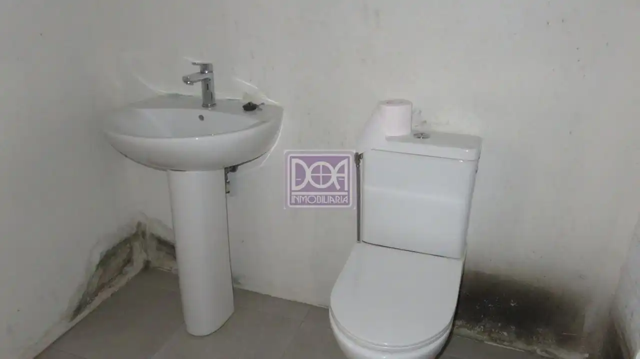 Baño de Local de alquiler en Mondariz