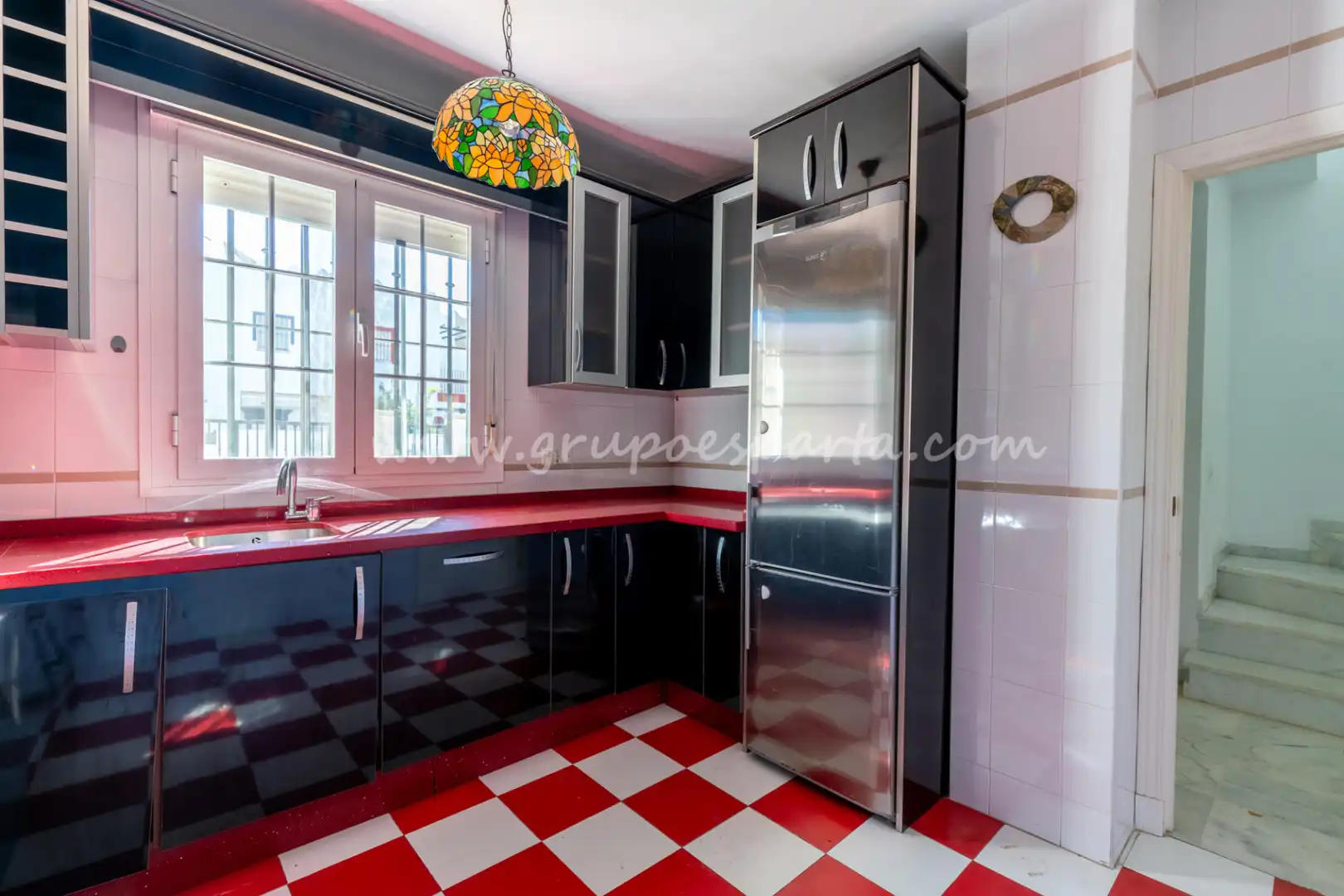 Kitchen of Detached homes for sale in Espartinas  with Air Conditioner, Heating and Oven