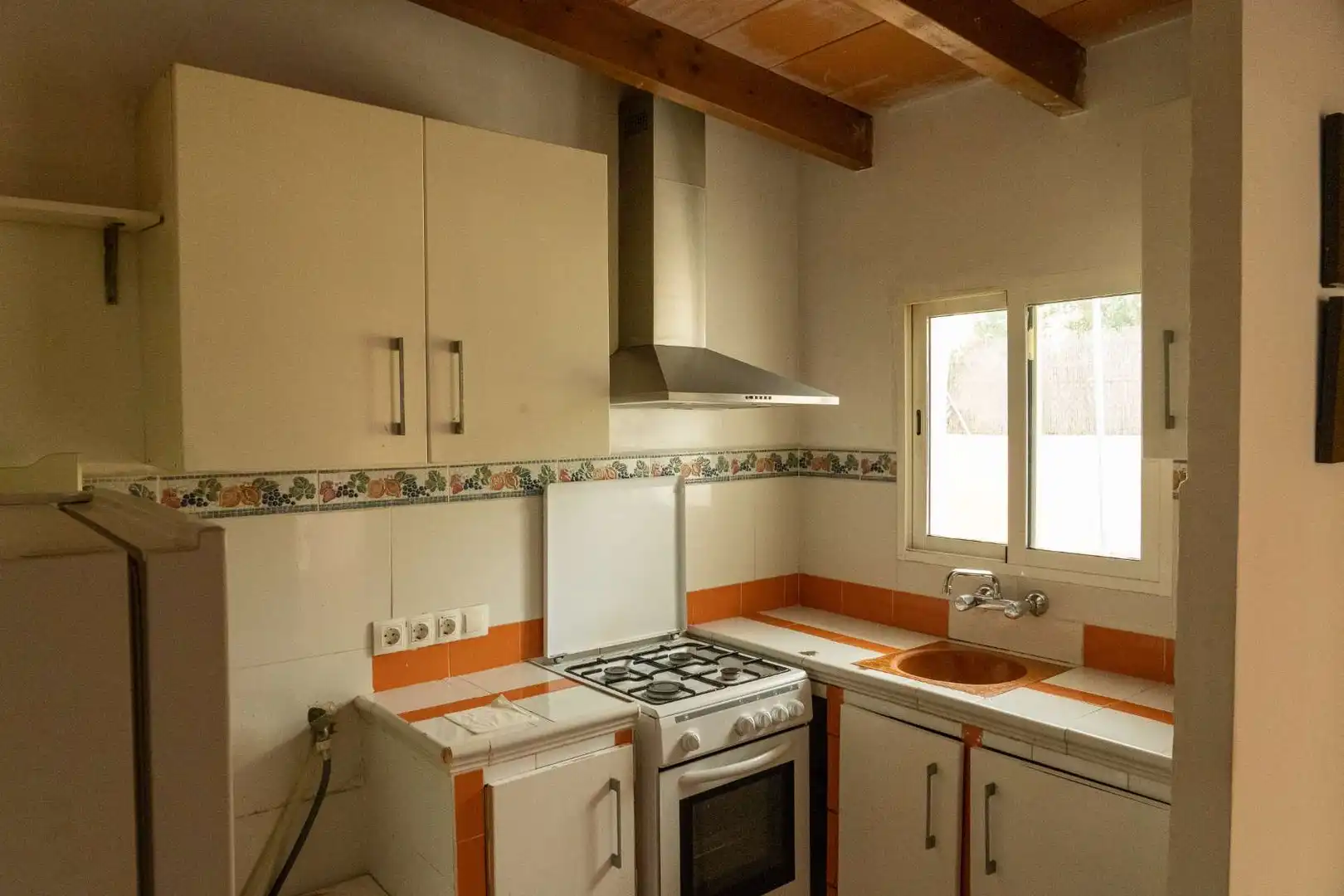 Cuina de Casa o xalet en venda en Campos amb Jardí privat, Terrassa i Moblat