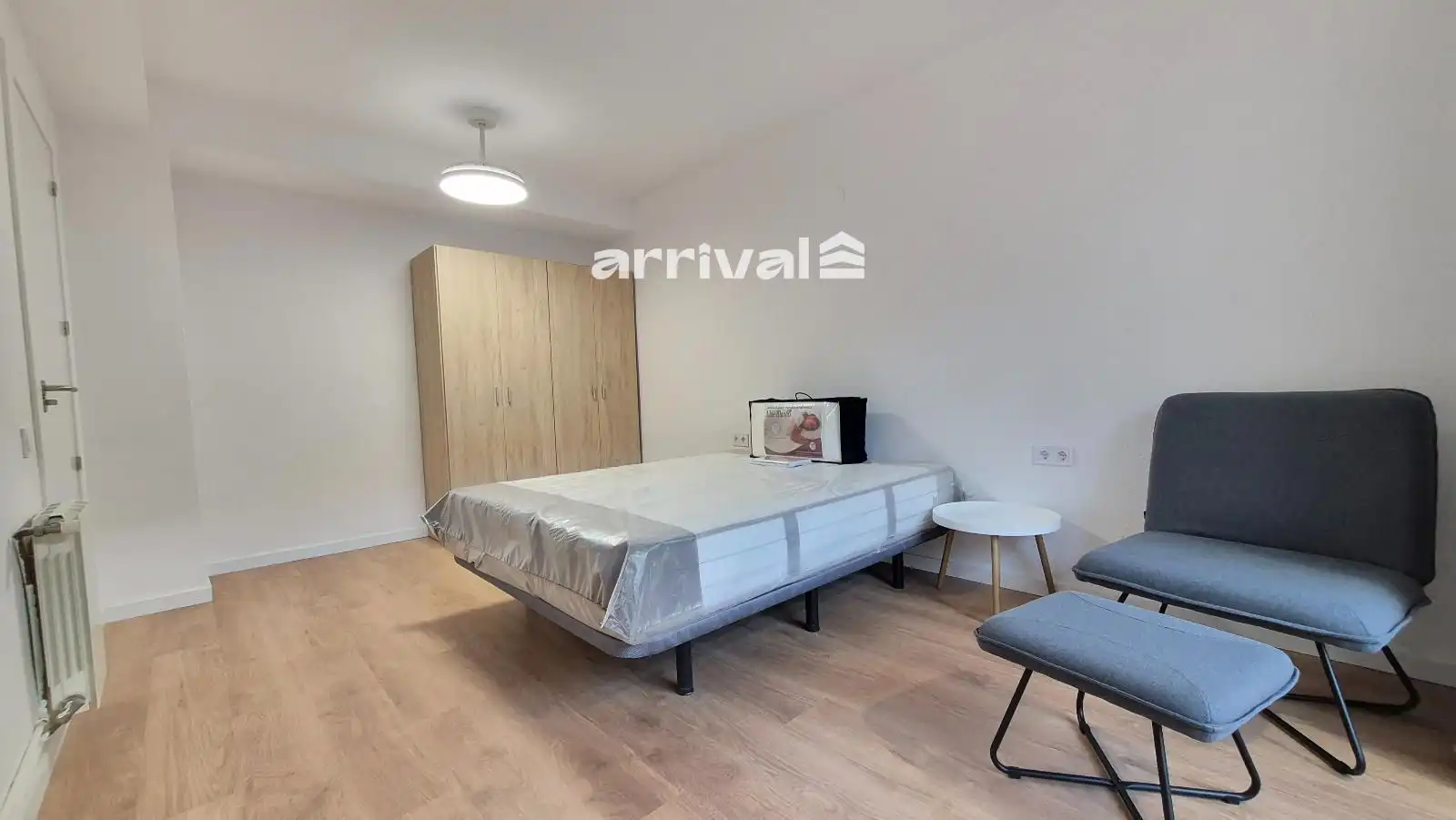 Schlafzimmer von Wohnung zur untervermieten in Valencia mit Heizung, Terrasse und Möbliert