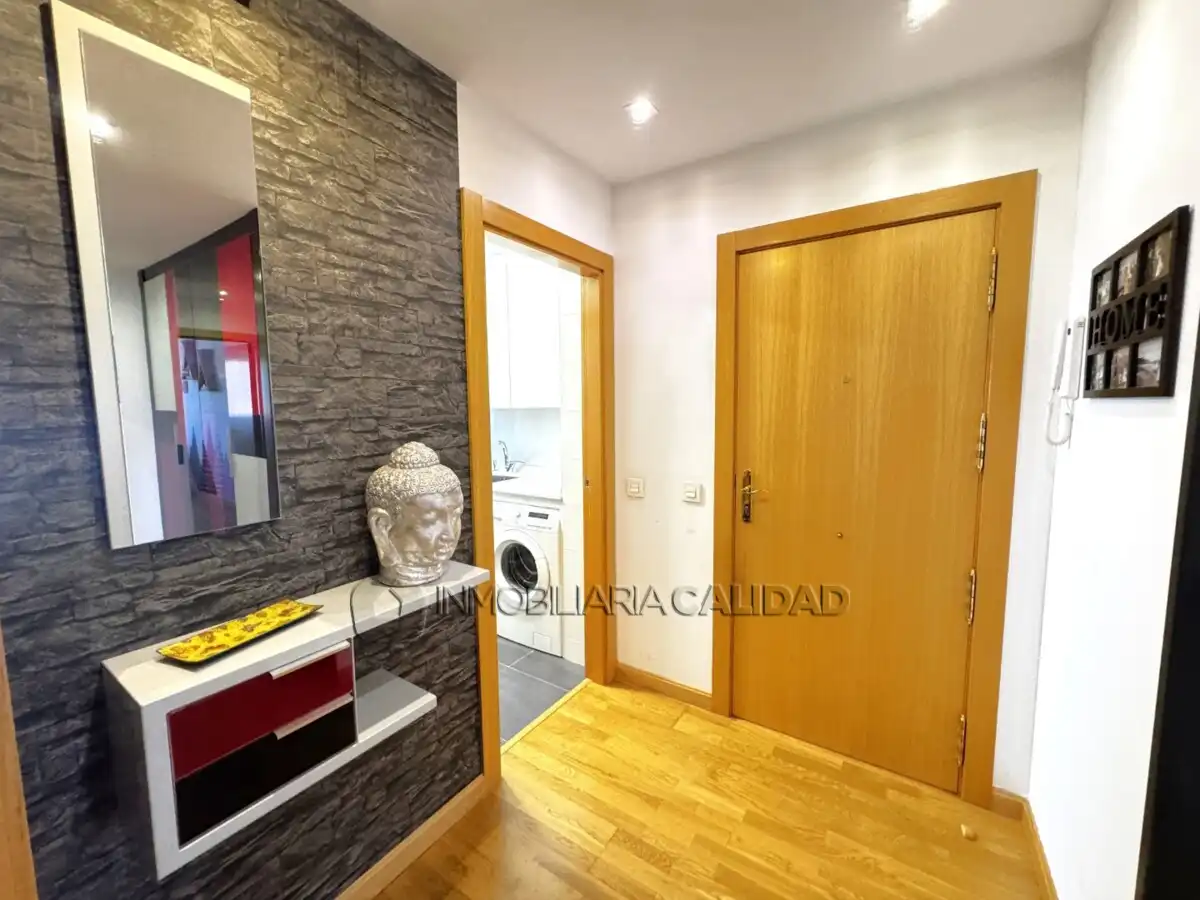 Piso en venta en Burgos con Calefacción, Terraza y Trastero