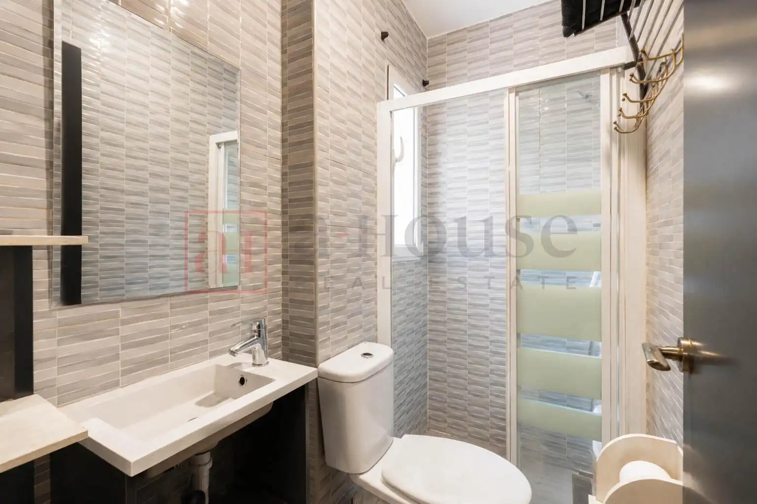 Baño de Piso en venta en Madrid con Aire acondicionado y Calefacción