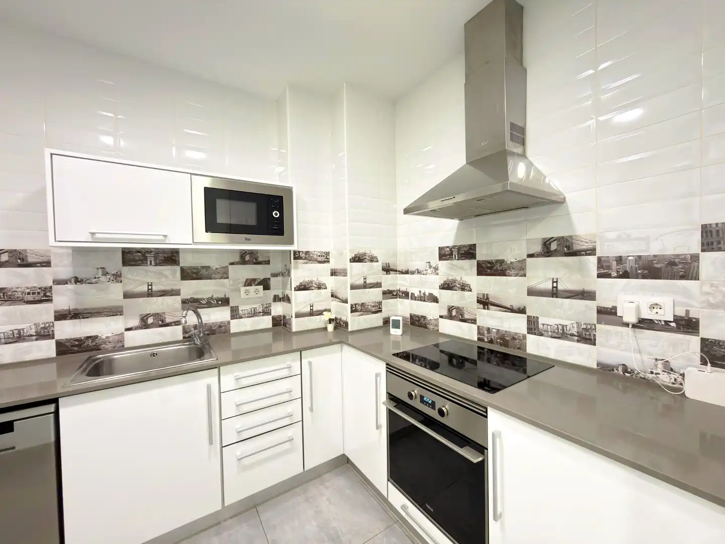 Cocina de Piso en venta en Barcelona con Aire acondicionado, Calefacción y Trastero