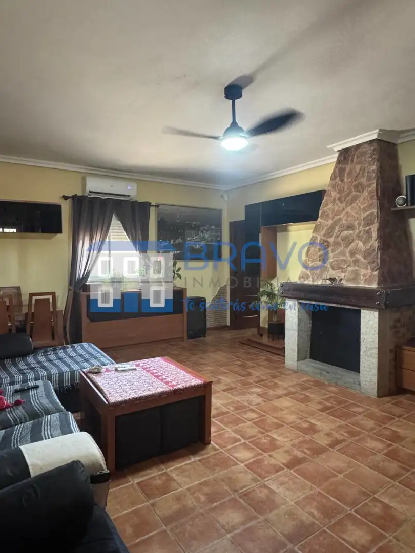 Sala de estar de Casa o chalet en venta en Medellín con Aire acondicionado, Jardín privado y Trastero