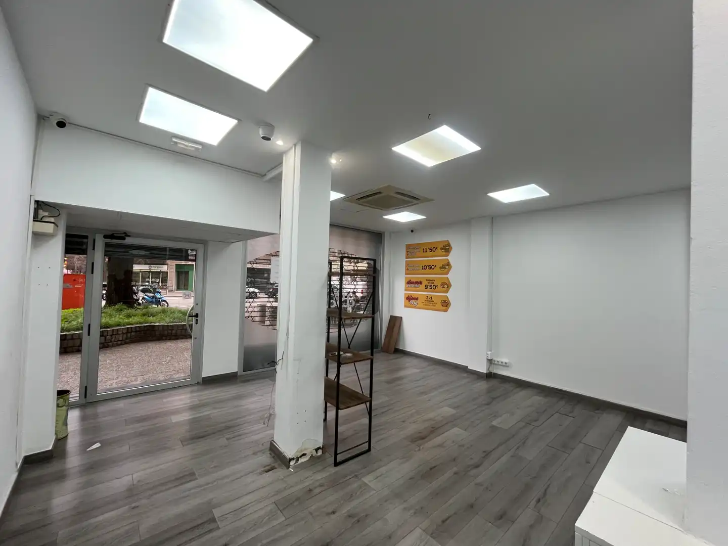 Commercial properties for rent in Girona Capital  with Air Conditioner