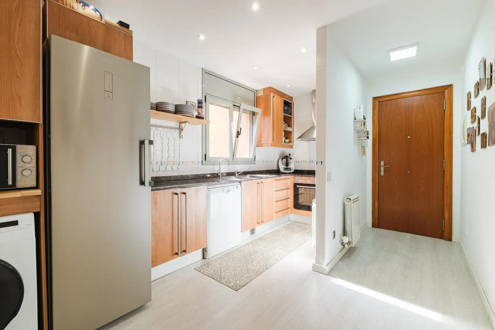 Cocina de Piso en venta en Sant Vicenç Dels Horts con Aire acondicionado, Calefacción y Terraza