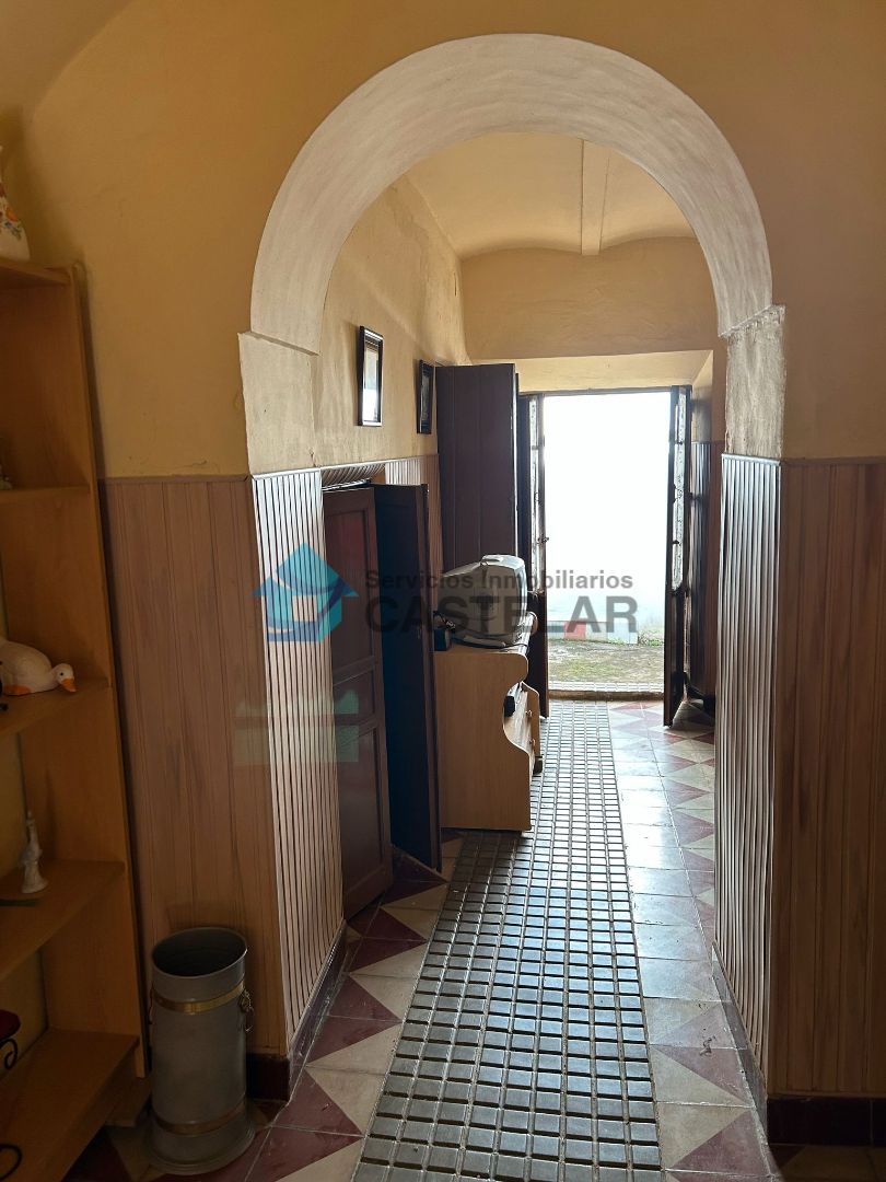 Casa adosada en venda en Barcarrota amb Moblat