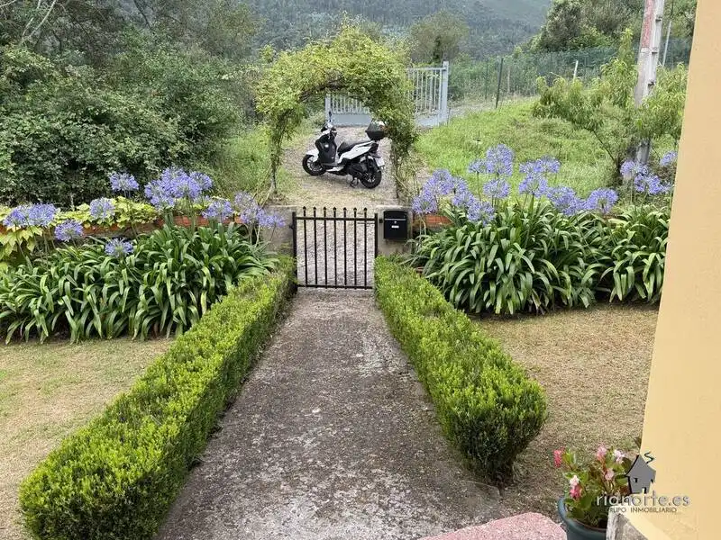 Jardín de Casa o chalet en venta en Ribadesella con Jardín privado