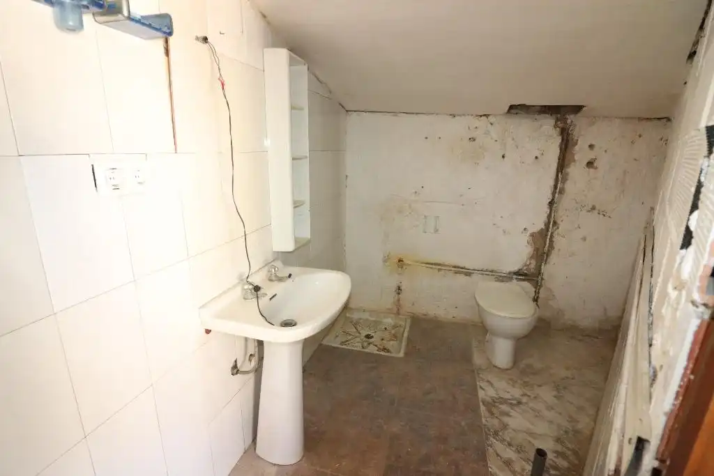 Bathroom of Detached homes for sale in Alborache  with Terrace