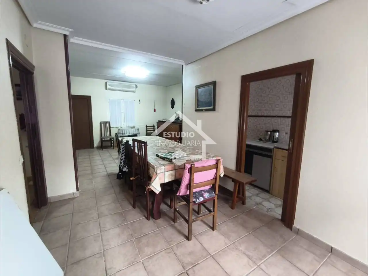 Menjador de Casa o xalet en venda en Sartaguda amb Aire condicionat i Moblat