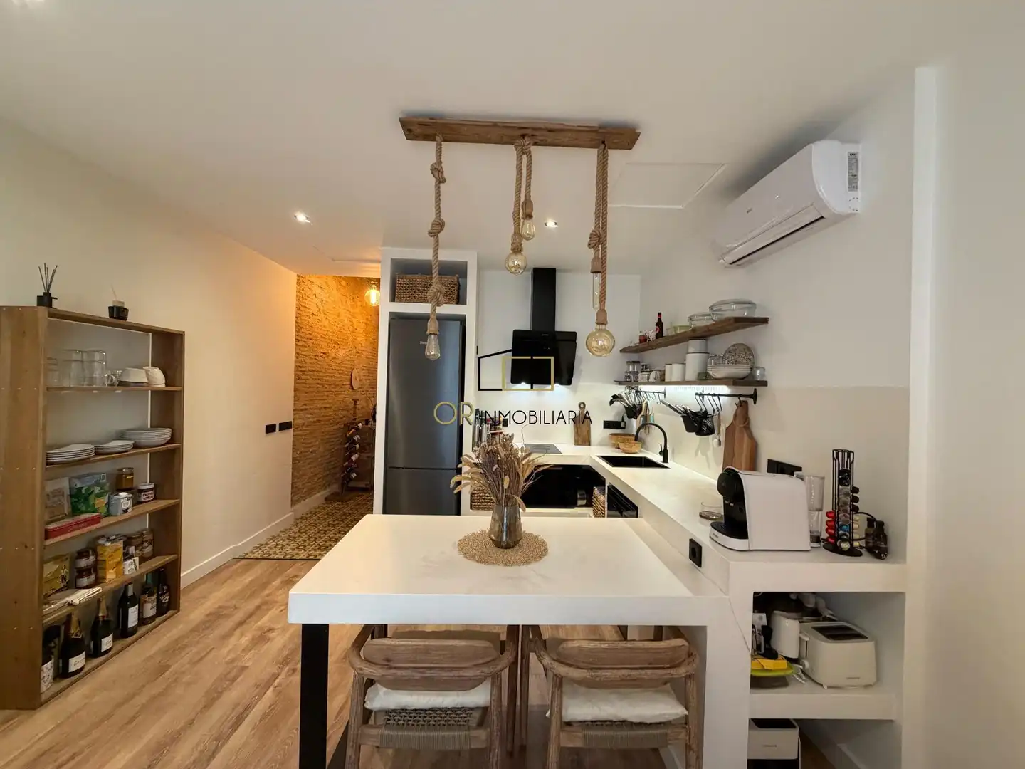 Cuina de Pis en venda en Vilanova i la Geltrú amb Aire condicionat, Calefacció i Parquet