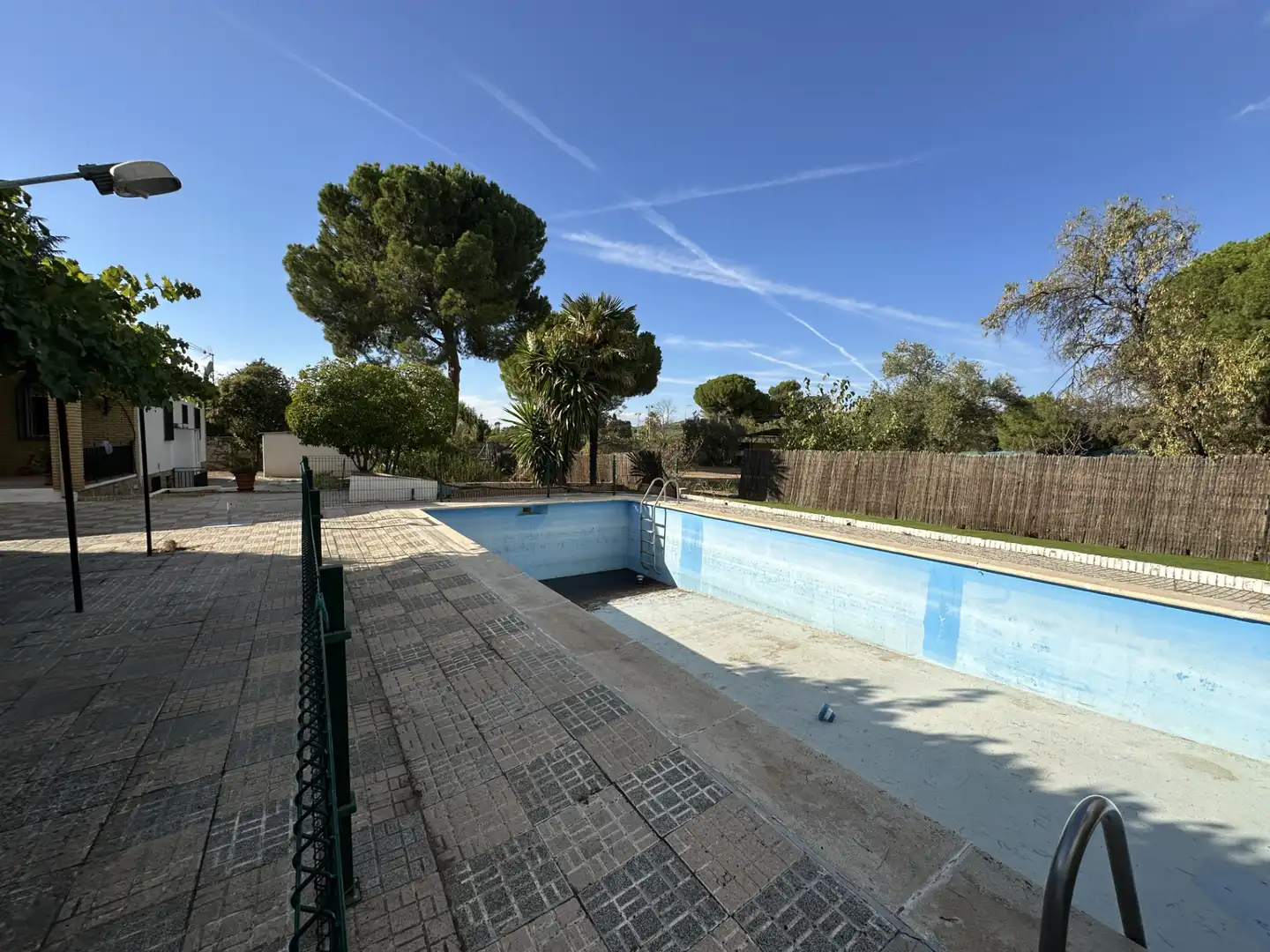 Piscina de Casa o chalet en venta en Baeza con Aire acondicionado, Jardín privado y Trastero