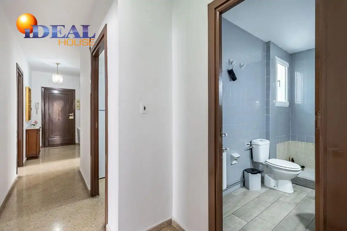 Flat with terrace for sale in Beiro, imagen 25