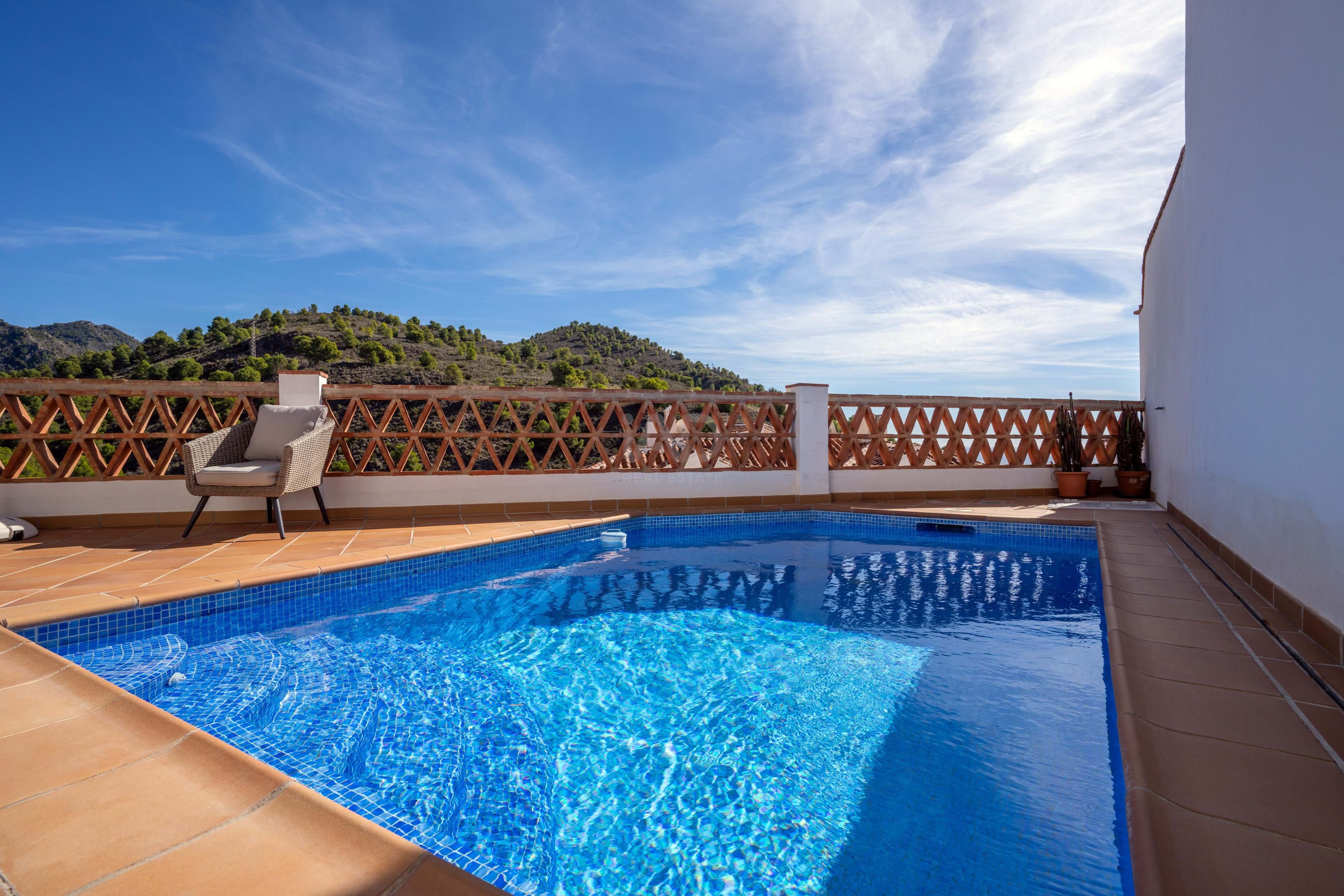 Piscina de Casa o chalet de alquiler en Frigiliana
