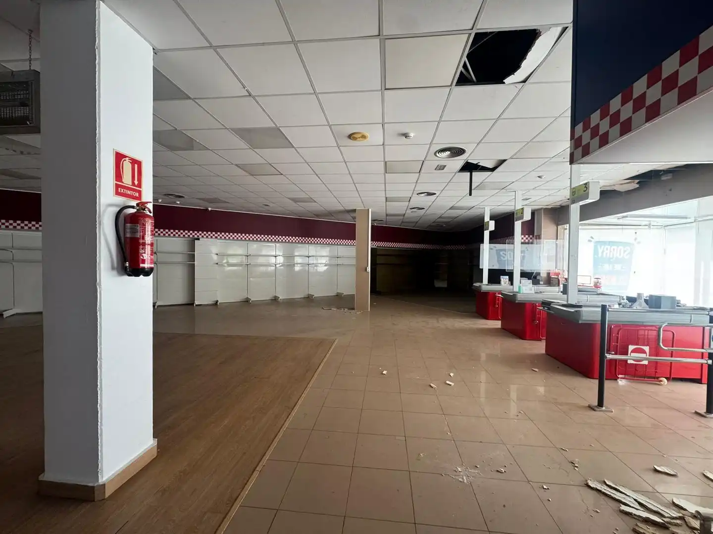 Local de lloguer en Rojales amb Aire condicionat i Alarma
