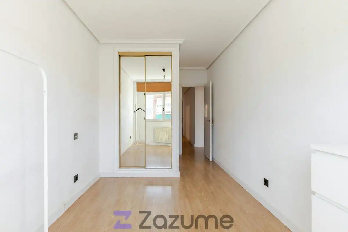 Piso con terraza en alquiler en C. de Sierra Toledana, imagen 10