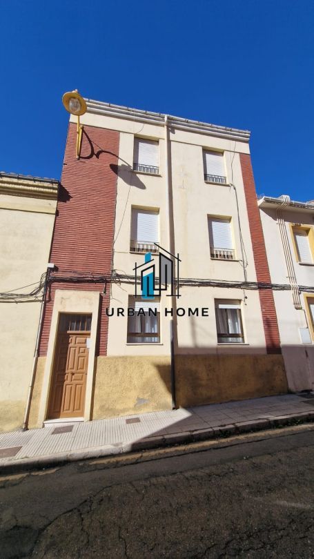 Exterior view of Flat for sale in León Capital   with Heating