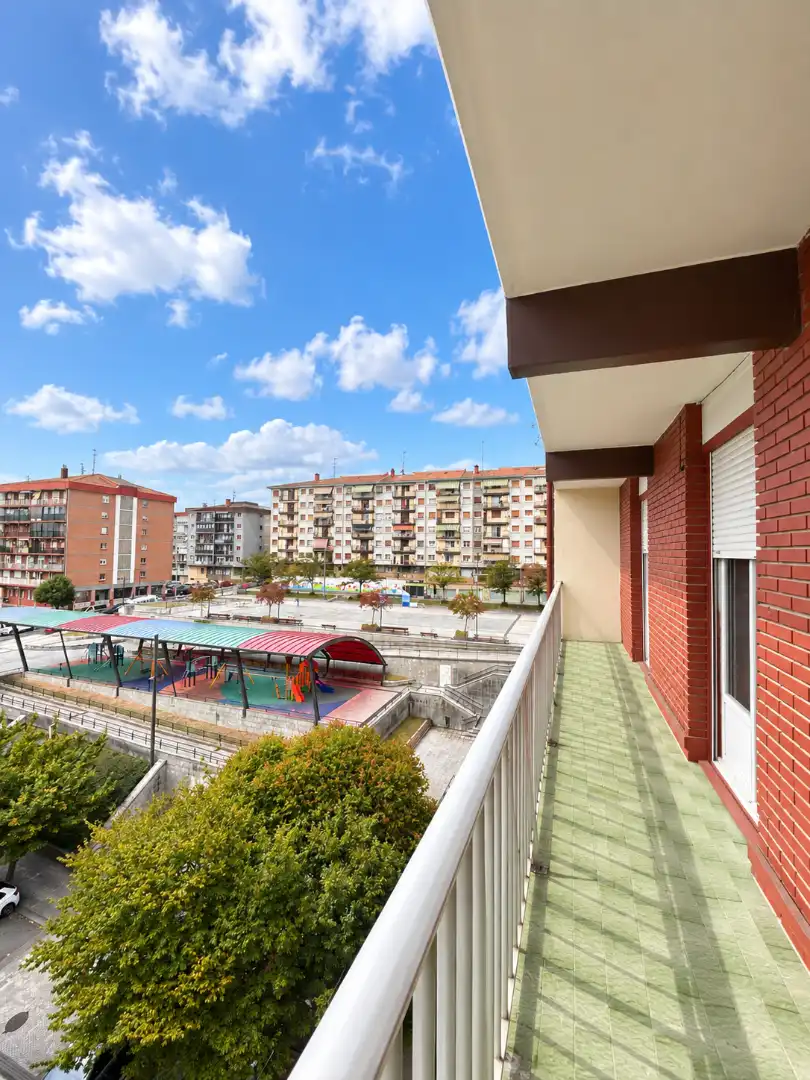 Appartamento con terrazza in vendita a Beraun - Pontika