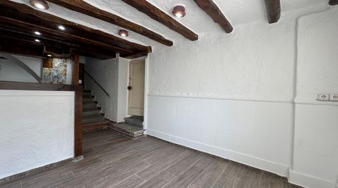 Duplex con acceso a pie de calle, 3 dormitorios, gran trastero con sala lavadero y entrada de unos 20m2 para guardar moto, bicis, imagen 2