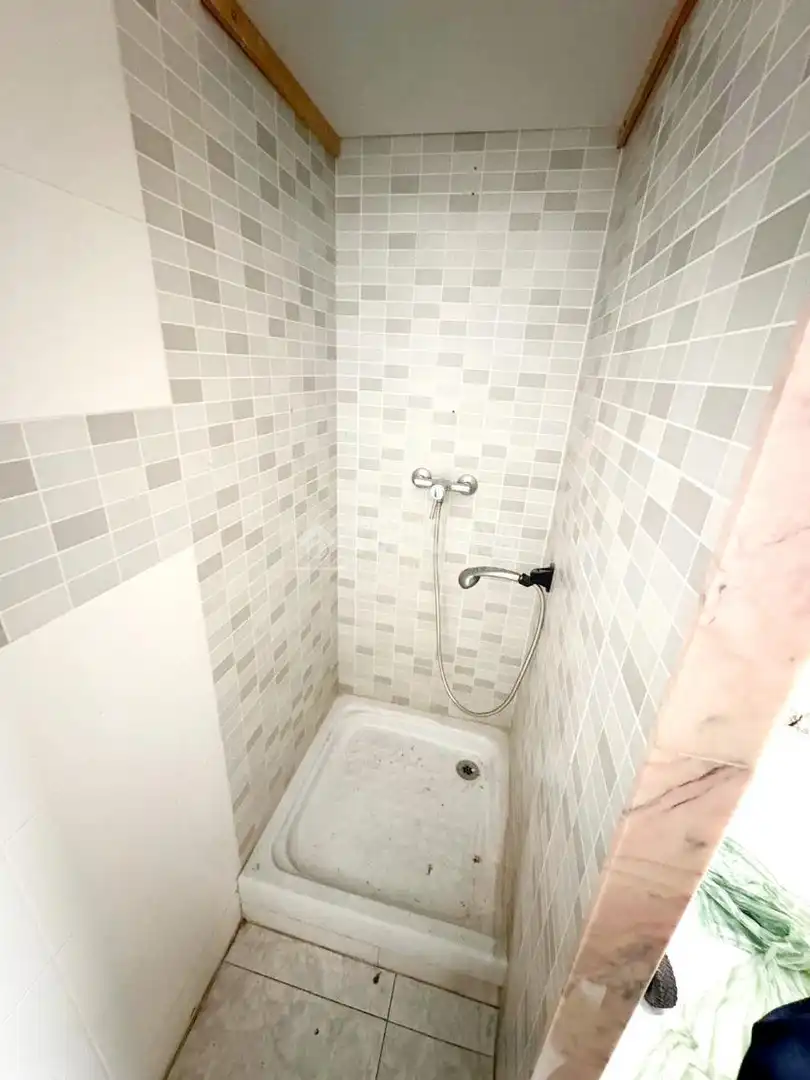 Bathroom of Commercial properties for sale in Sant Adrià de Besòs