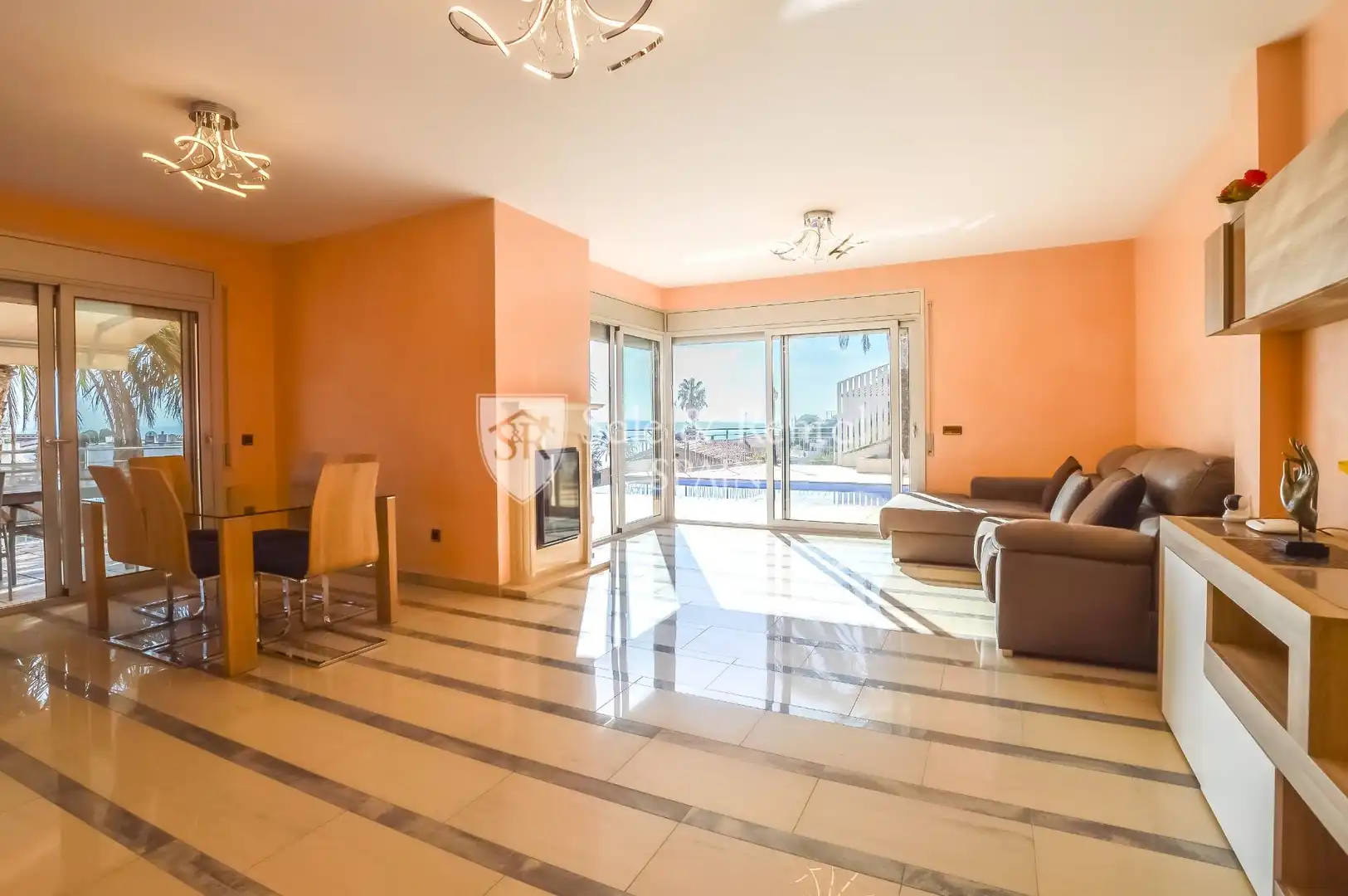 House with pool for sale in Montgoda, imagen 3