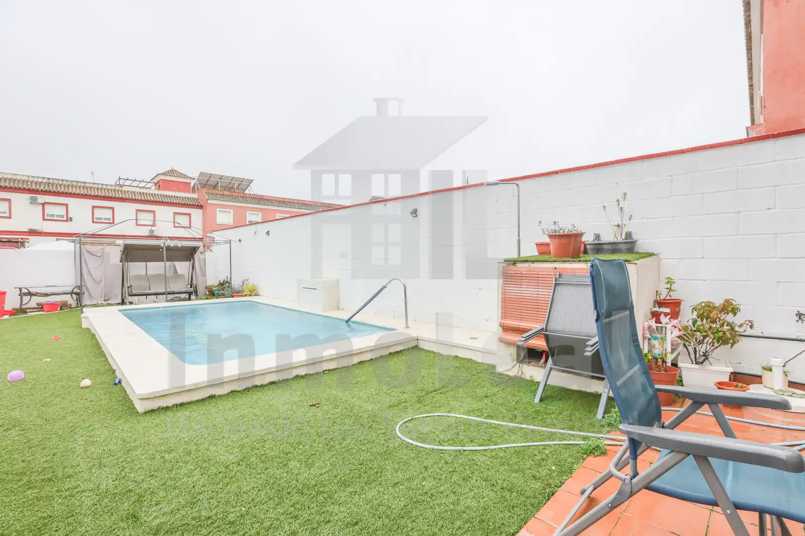 Swimming pool of Detached homes for sale in Huévar del Aljarafe  with Air Conditioner, Private garden and Terrace