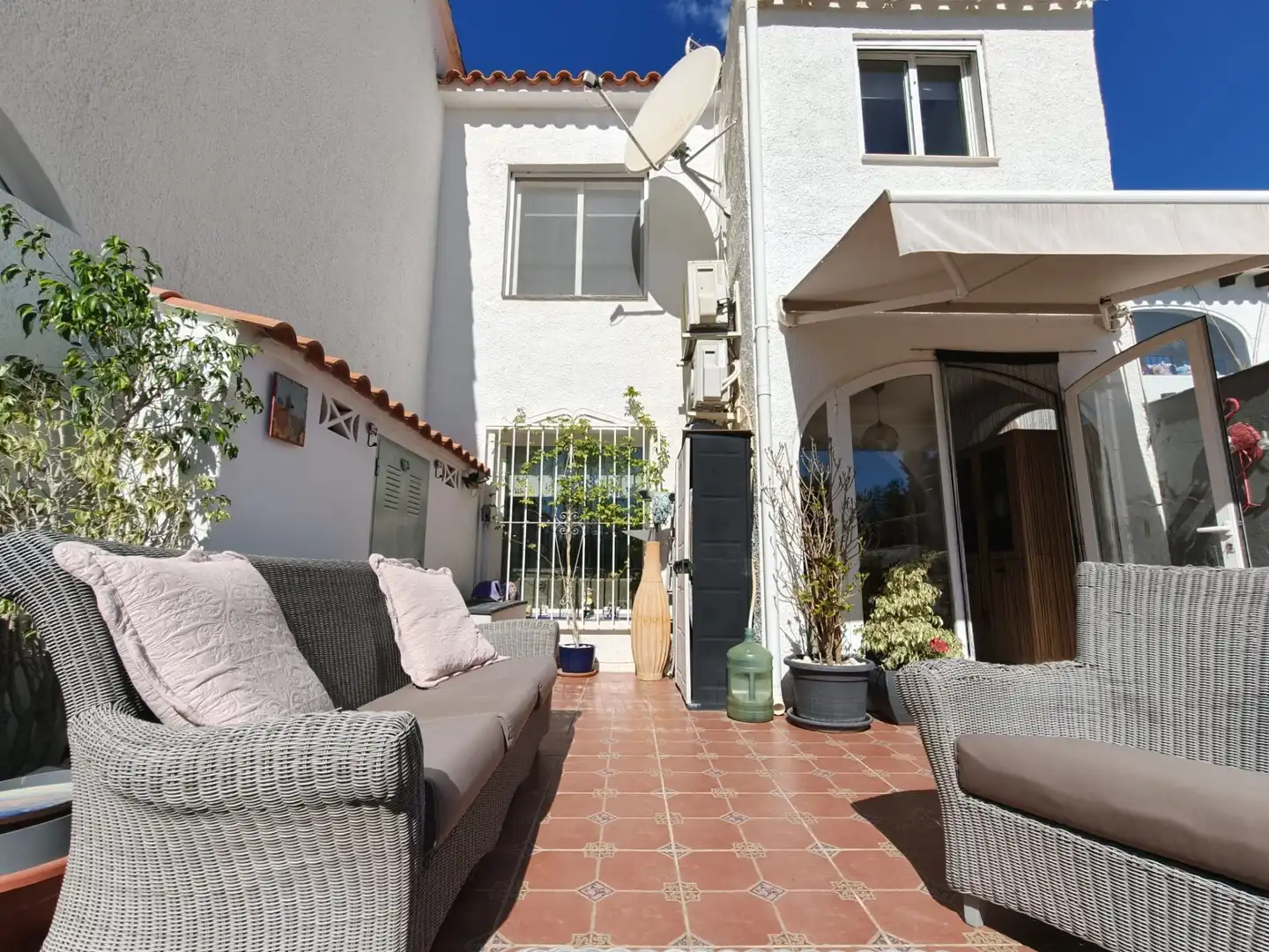 Terrace of Detached homes for sale in La Nucia  with Air Conditioner, Heating and Private garden