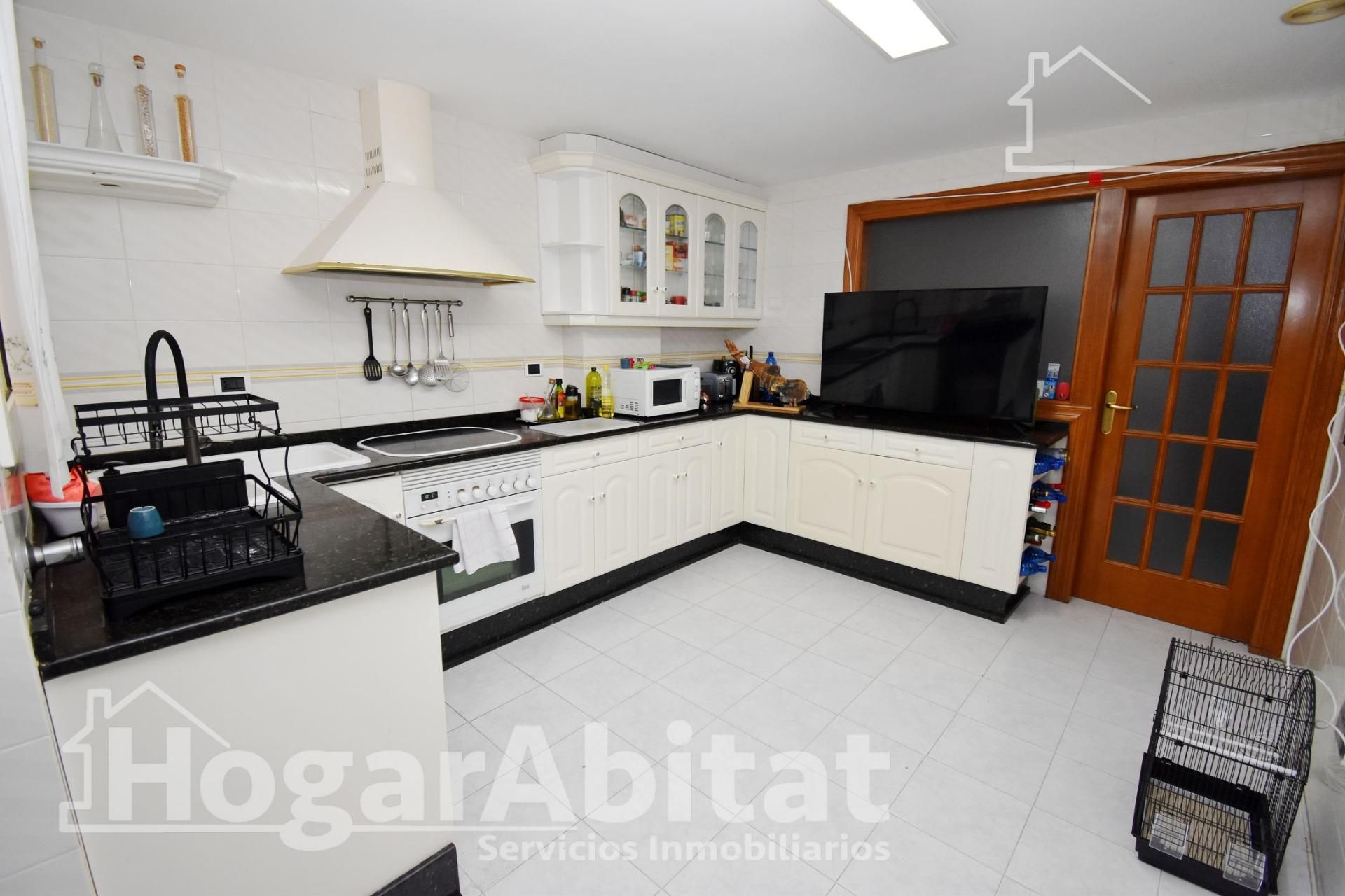 Kitchen of Flat for sale in Burriana / Borriana  with Heating, Parquet flooring and Terrace