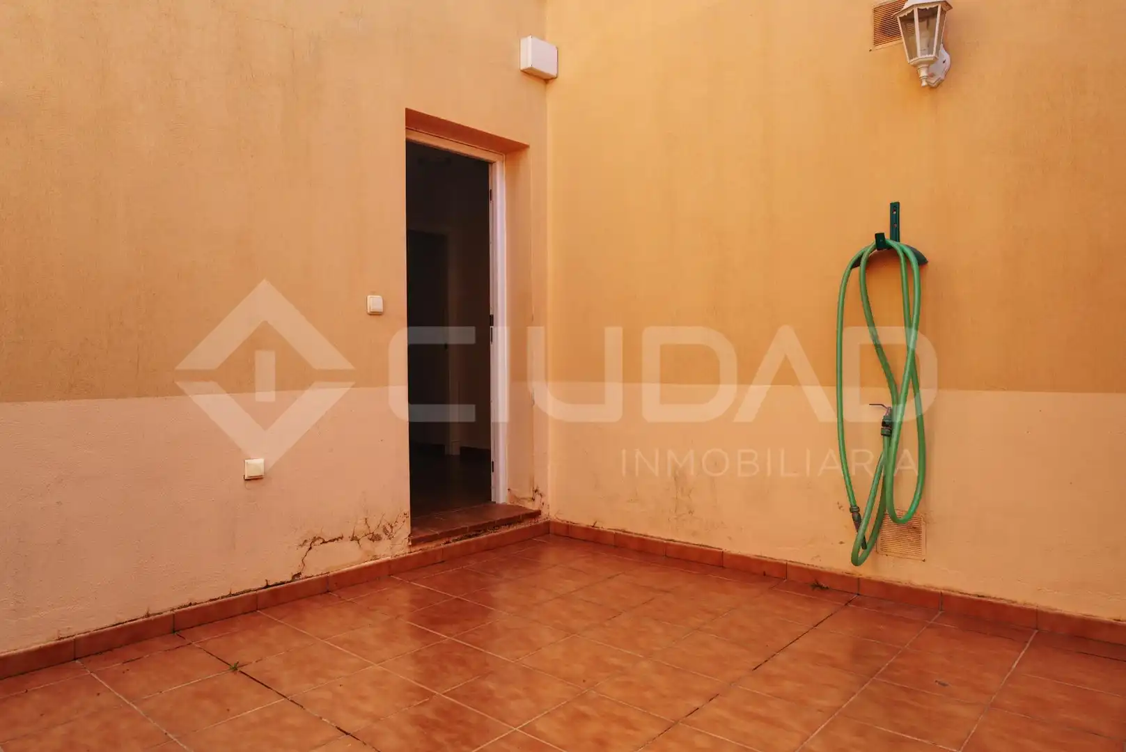 Casa adosada en venta en Sanlúcar de Barrameda con Jardín privado, Terraza y Piscina comunitaria
