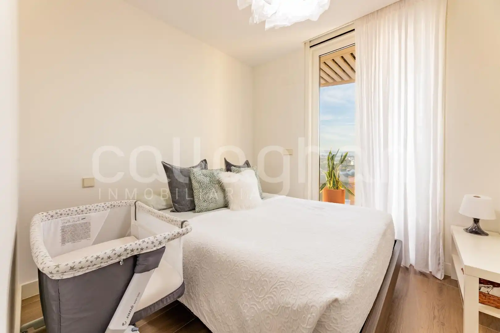 Habitación de Piso en venta en Valencia con Aire acondicionado, Calefacción y Terraza