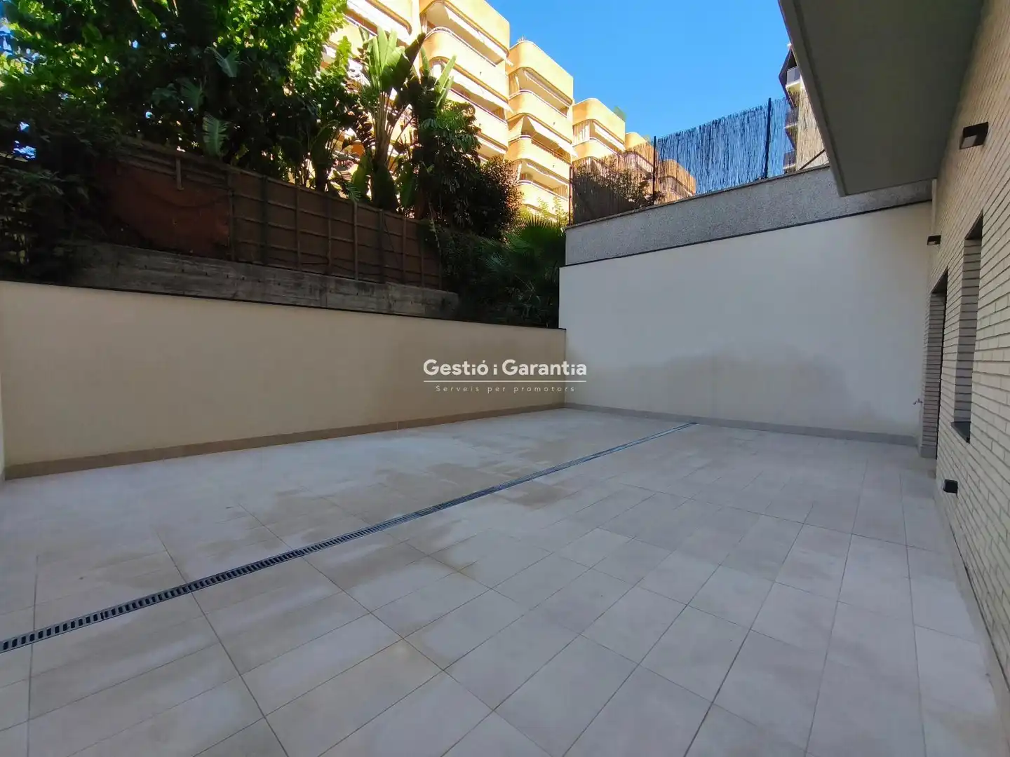 Erdgeschoss zum Verkauf in Cornellà de Llobregat, Barcelona