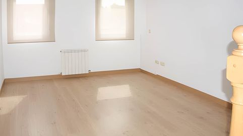 Foto 2 de Dúplex en venta en Calle de Fuente Vieja, Valdeolmos-Alalpardo, Madrid