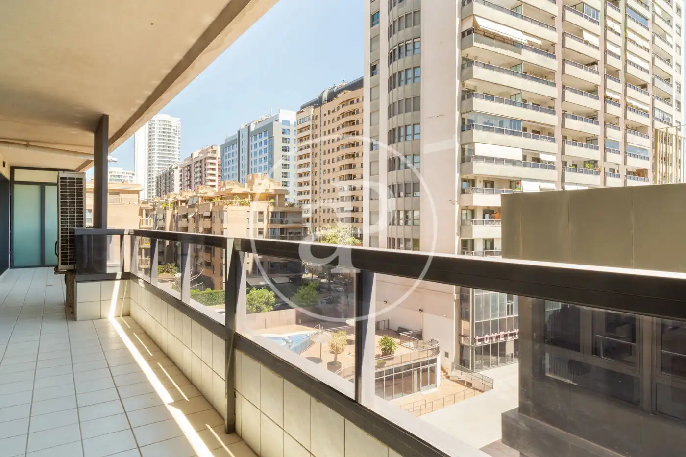 Terrace of Flat for rent in  Valencia Capital  with Air Conditioner, Heating and Storage room