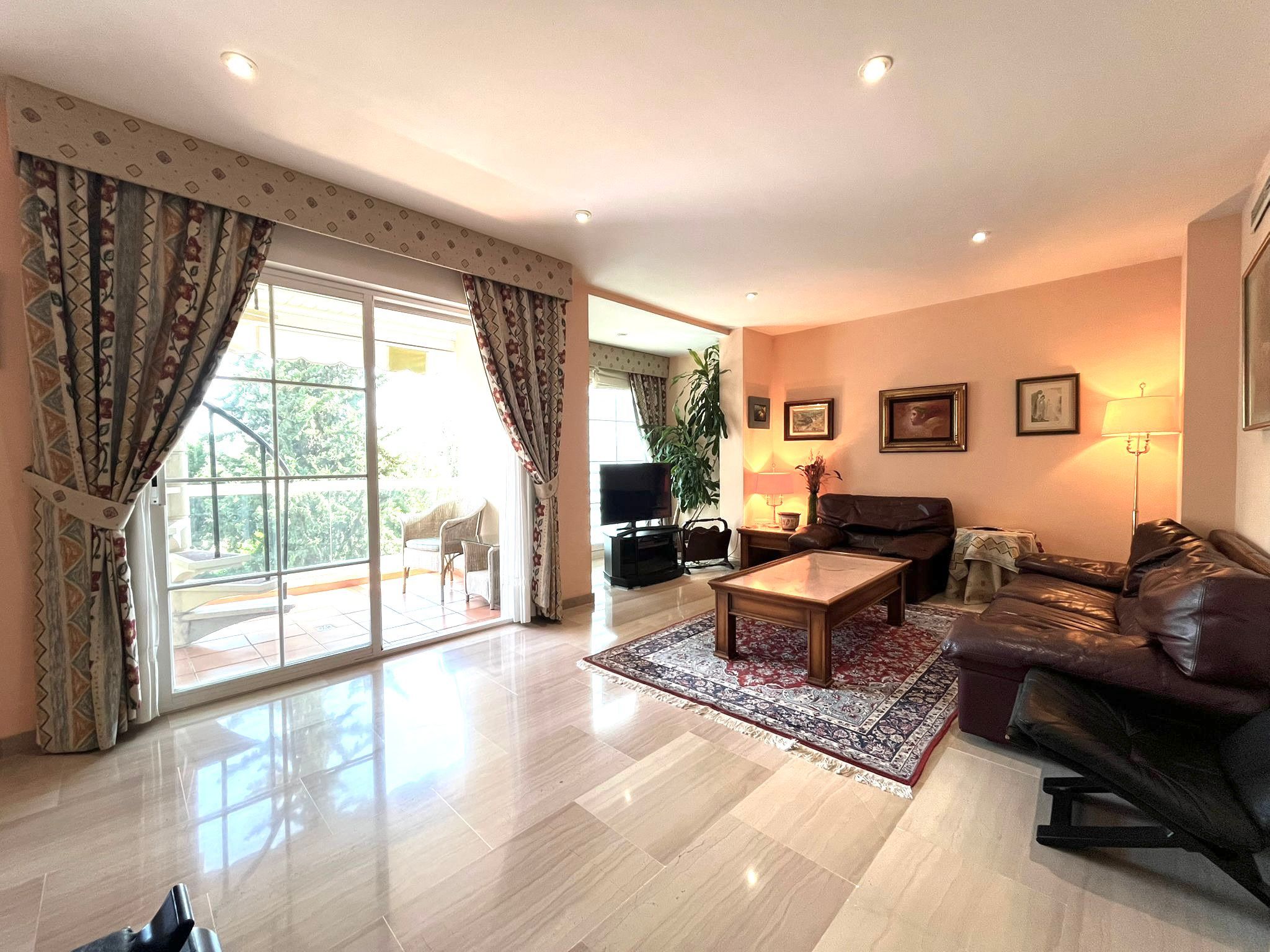 Living room of Apartment for sale in  Palma de Mallorca  with Air Conditioner, Swimming Pool and Furnished