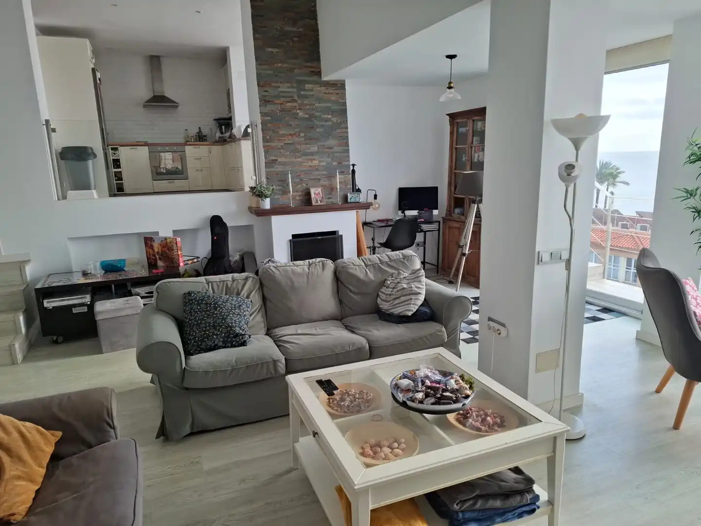 Sala d'estar de Casa o xalet en venda en Mijas amb Aire condicionat, Calefacció i Jardí privat