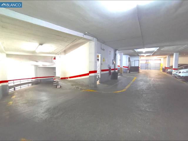 Garaje en Venta en La Torrassa