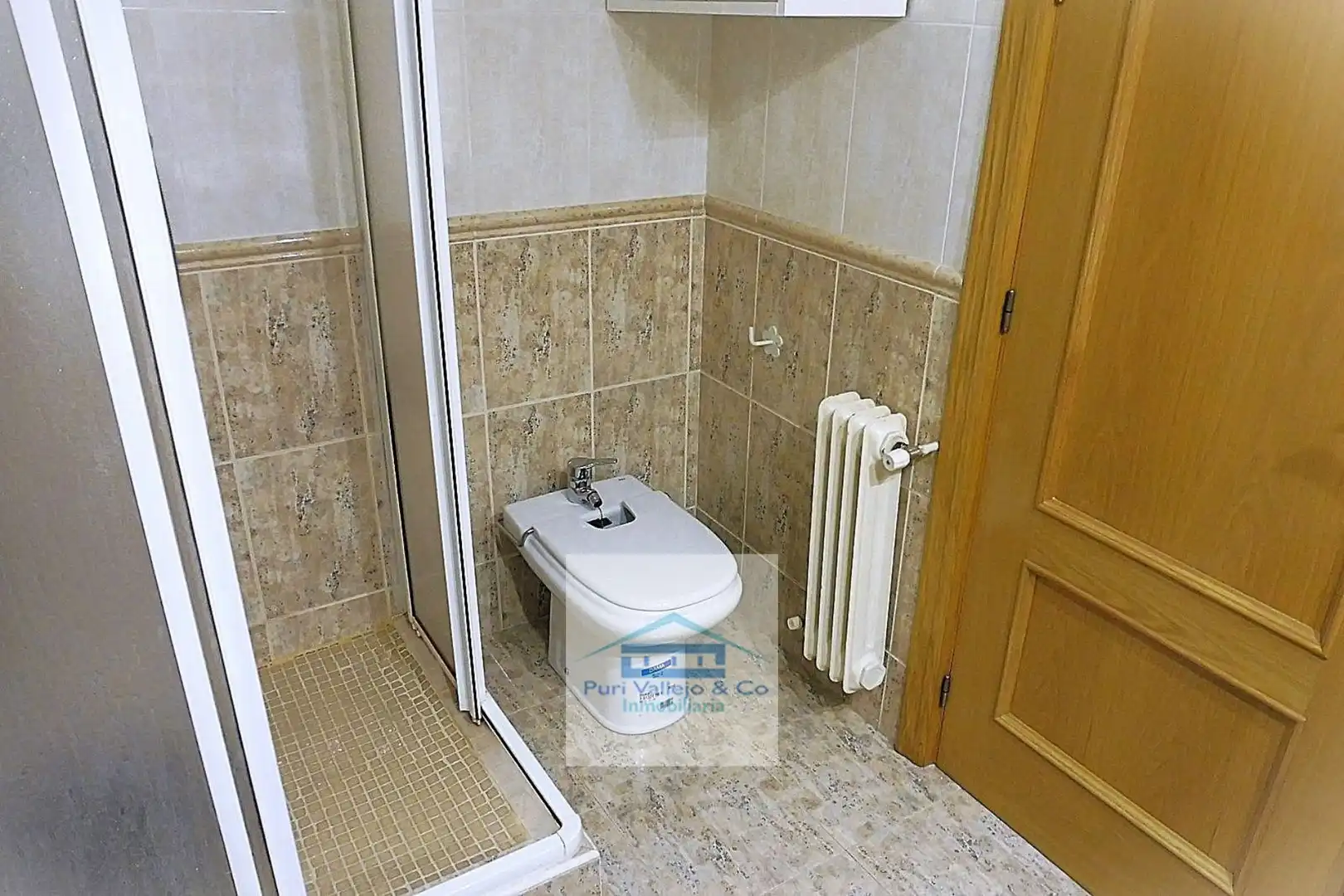 Bany de Pis en venda en Córdoba amb Aire condicionat, Calefacció i Terrassa