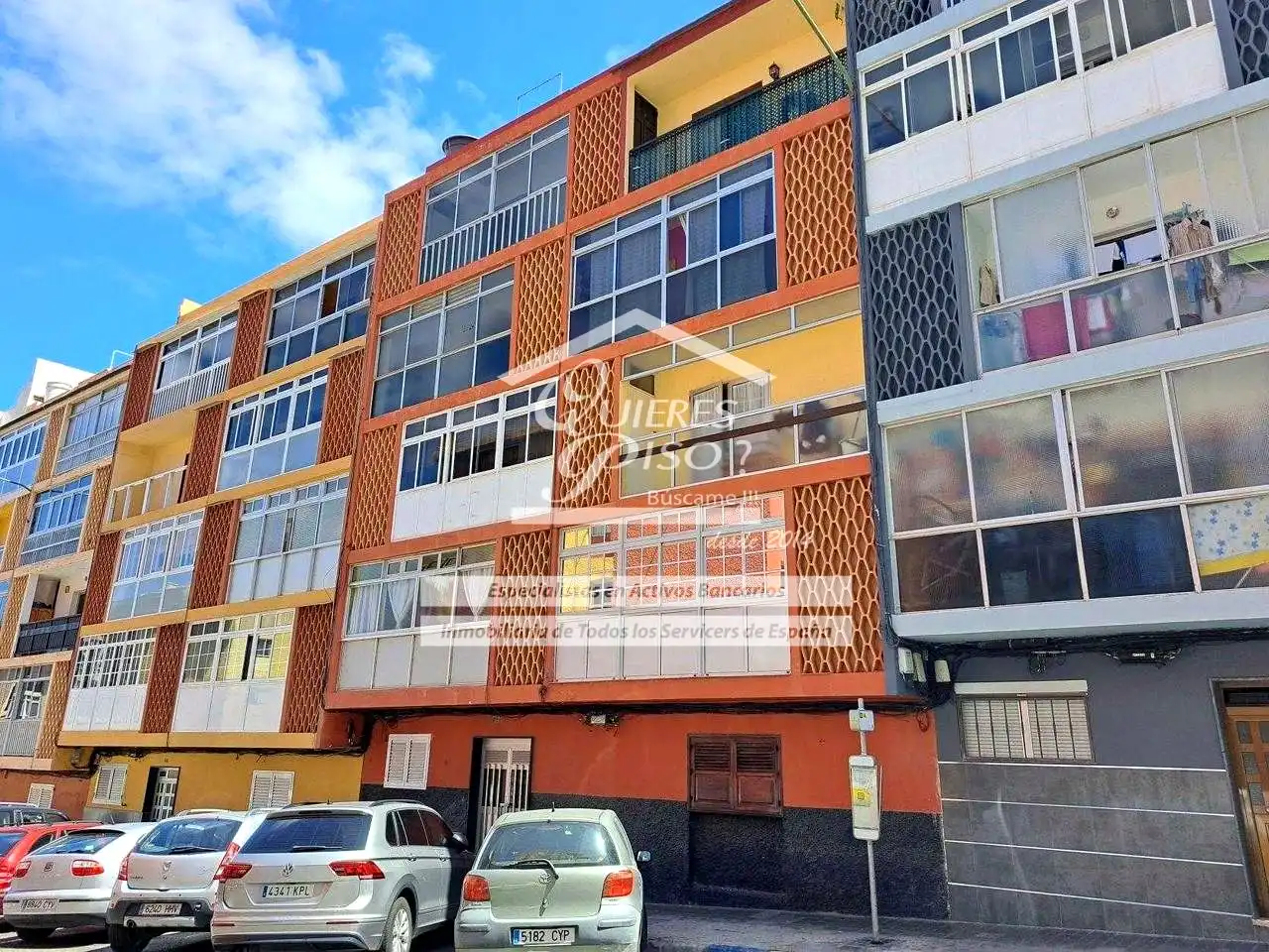 Außenansicht von Erdgeschoss zum Verkauf in Las Palmas de Gran Canaria mit Terrasse