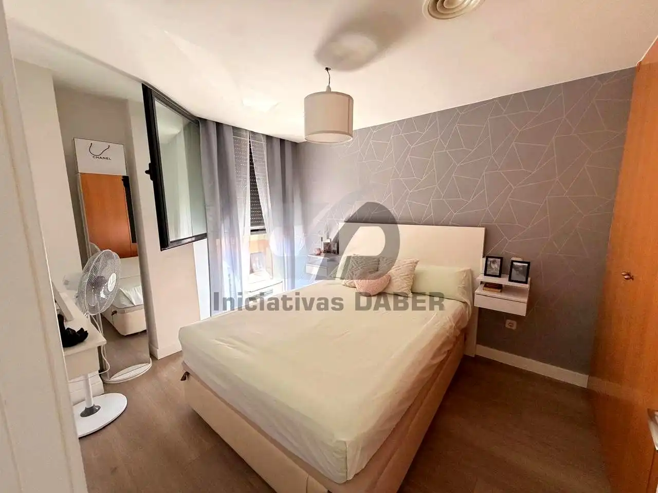 Habitación de Dúplex en venta en El Viso de San Juan