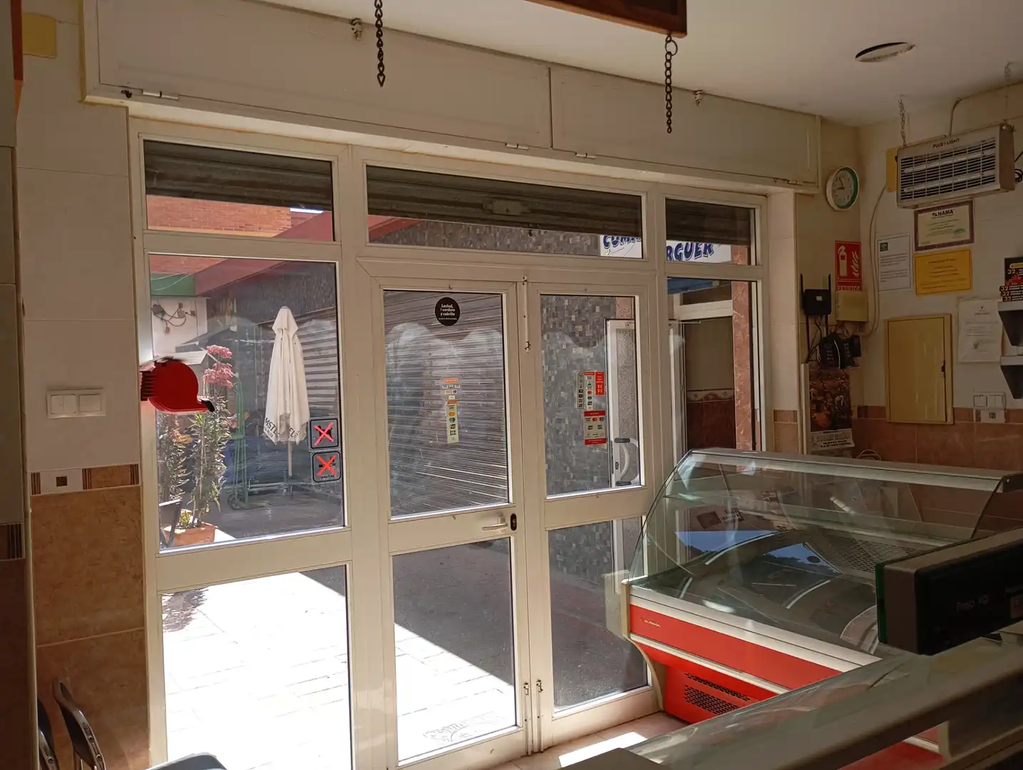 Local en venta en Málaga con Terraza y Amueblado