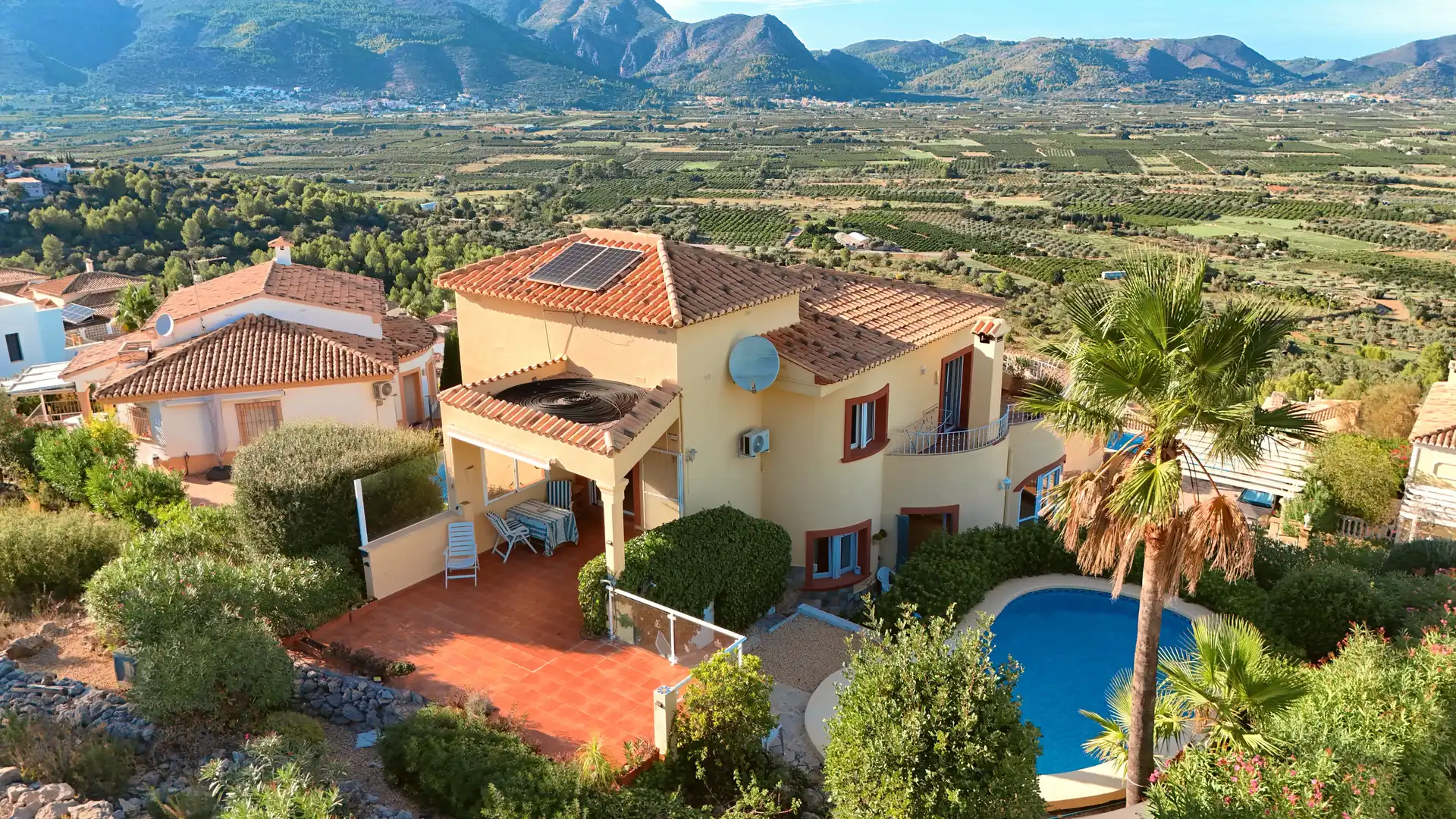 Casa rustica con piscina in vendita a Centro