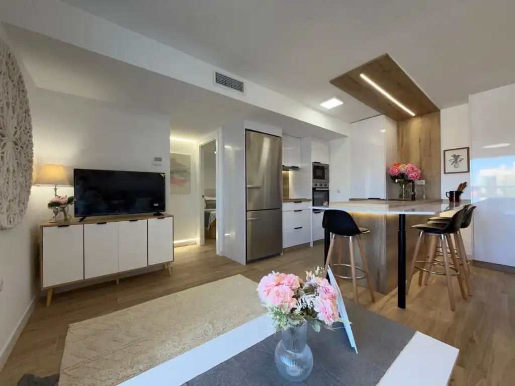 Cuina de Apartament en venda en Torrevieja amb Aire condicionat, Jardí privat i Piscina