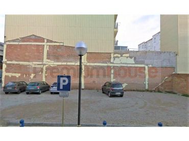 Terreno residencial en venta en Avenida Maria Fortuny