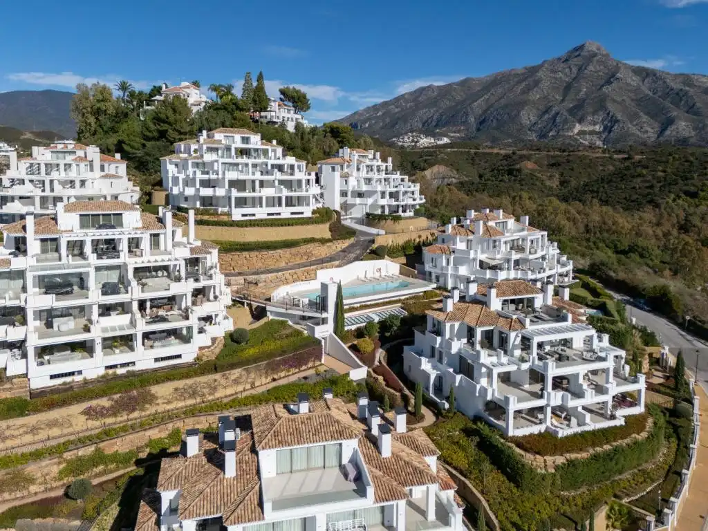 Àtic amb piscina en venda a Nueva Andalucía, imagen 3