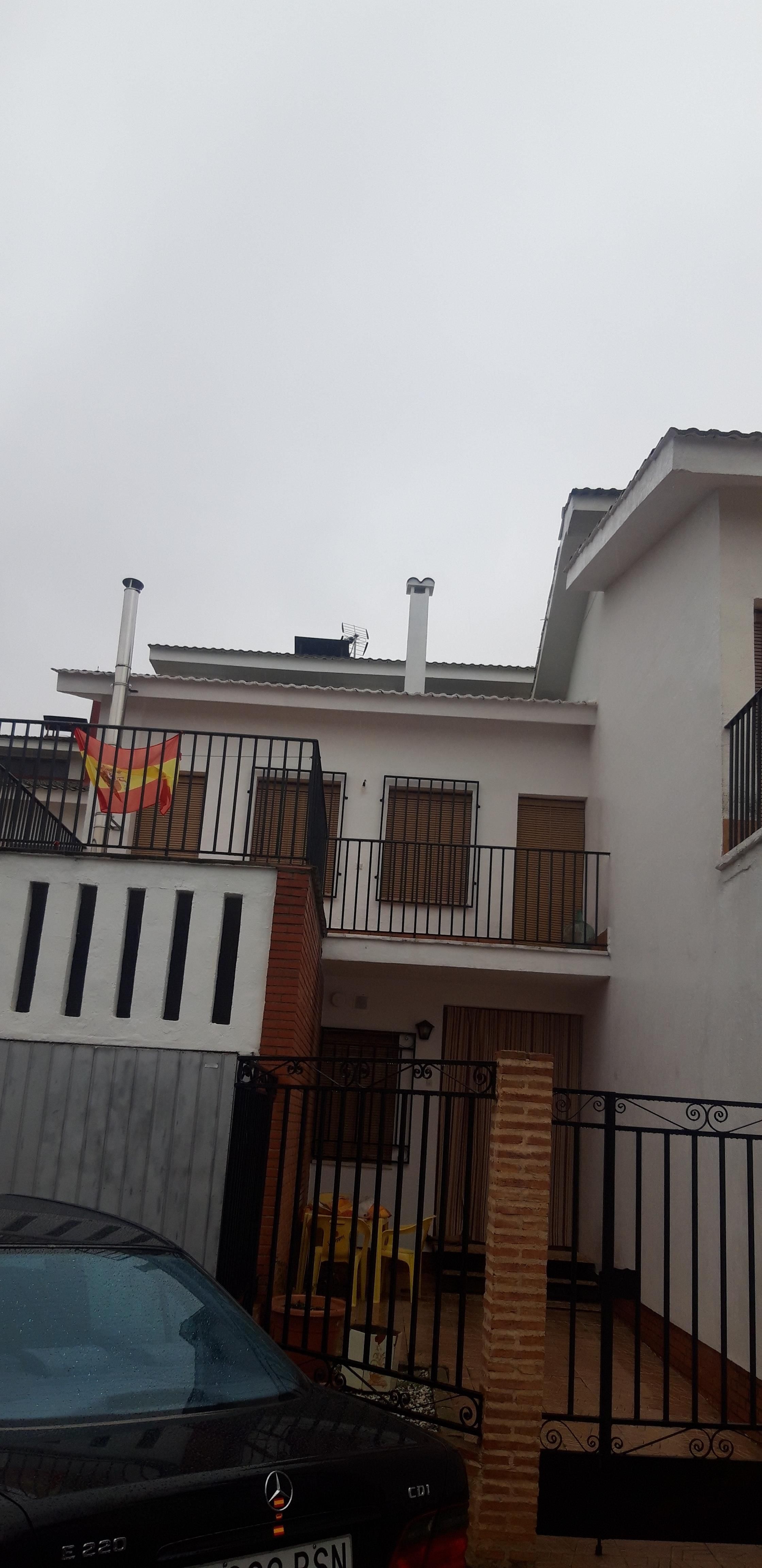 Exterior view of Single-family semi-detached for sale in Villafranca de los Caballeros  with Storage room and Community pool