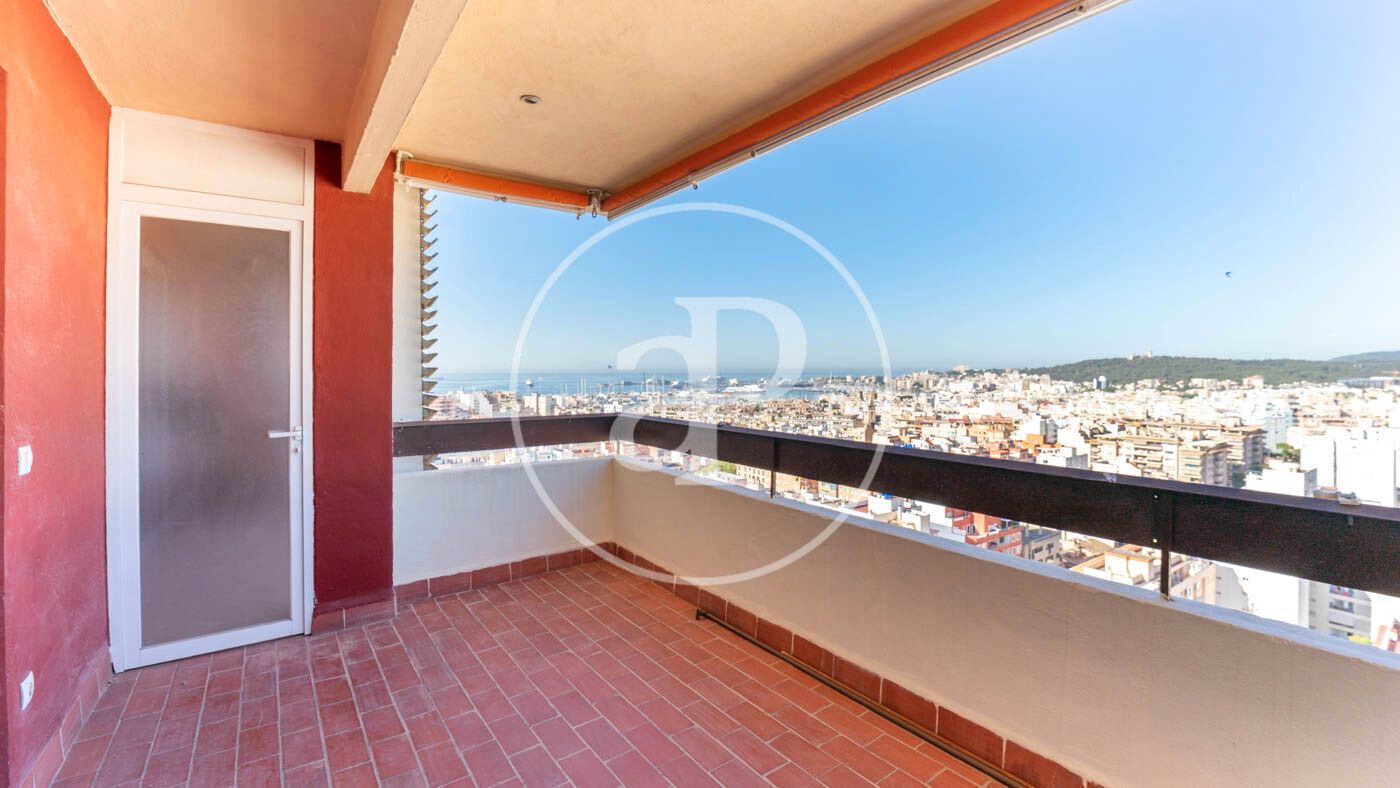 Exterior view of Flat for sale in  Palma de Mallorca  with Air Conditioner, Heating and Terrace